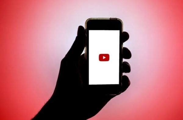 YouTube тестирует новую премиальную подписку, которая позволит смотреть видео без рекламы за меньшие деньги
