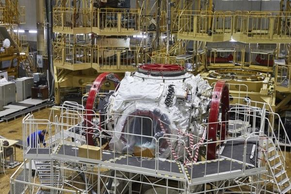 «Роскосмос» показал первое видео из МКС-модуля «Наука» и сообщил о подготовке к запуску модуля «Причал»